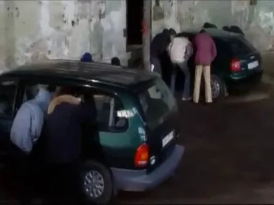 Paula sex szexfilmek széttárta a lábát a kanapén