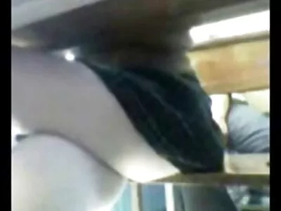 Szemtelen tinédzser áttört mellbimbókkal kapott torokfájást ingyen erett sex videok