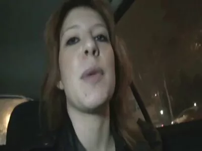 Édes lány tudja, hogyan kell online szex videok kielégíteni a pasikat