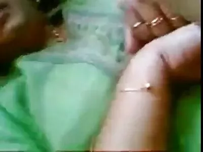Kedves MILF Kinsey anya fia porno videok kényezteti rózsaszín csiklóját
