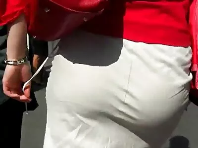 Hatalmas összeg spriccelő betty egy Nimródért cserébe