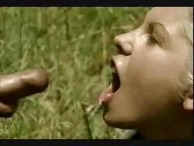 A szemtelen nővér sex filmek nezese végül bandázott