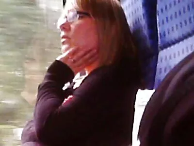 Cecilia Oroszlán vesz nagy lüktető kakas az ő pici punci lezbikus porno video