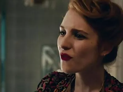 Aiden Starr professzor egy kurva hugi dugás